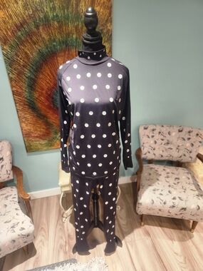 Zozosuit Black/White